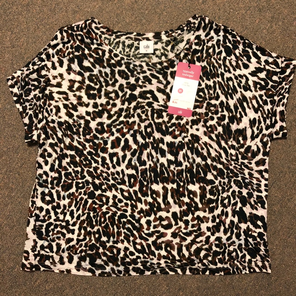 Fall 2017 Cabi Crop Tee, size M, NWT